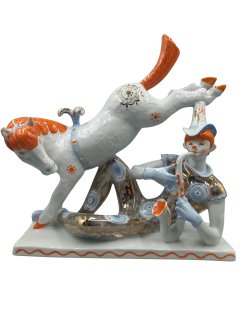 Скульптура "Клоун и пони" автор Бржезицкая А.Д.рос. Ковтун С.Ю