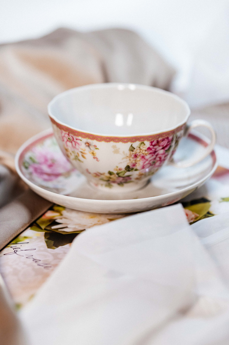 Чашка чайная с блюдцем 275 мл Белый лебедь Цветочный вальс																														