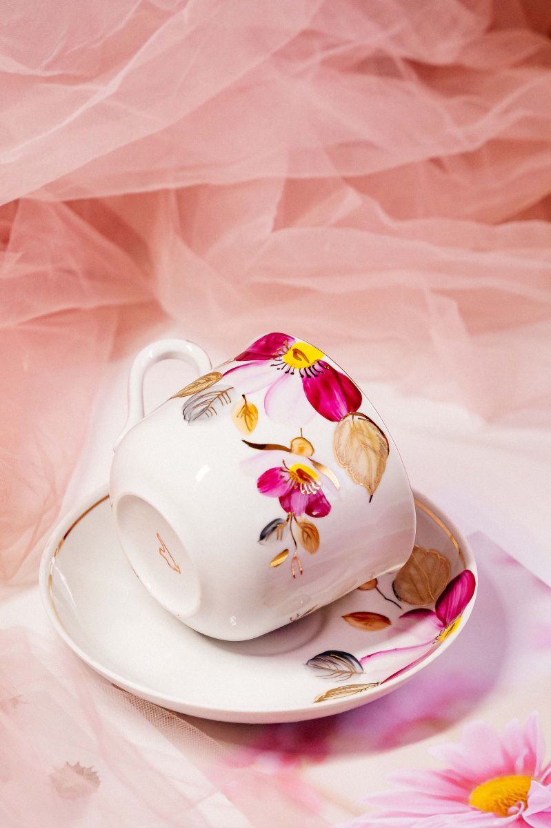 Чашка чайная с блюдцем 450 мл Ностальгия Пурпуровый цветок